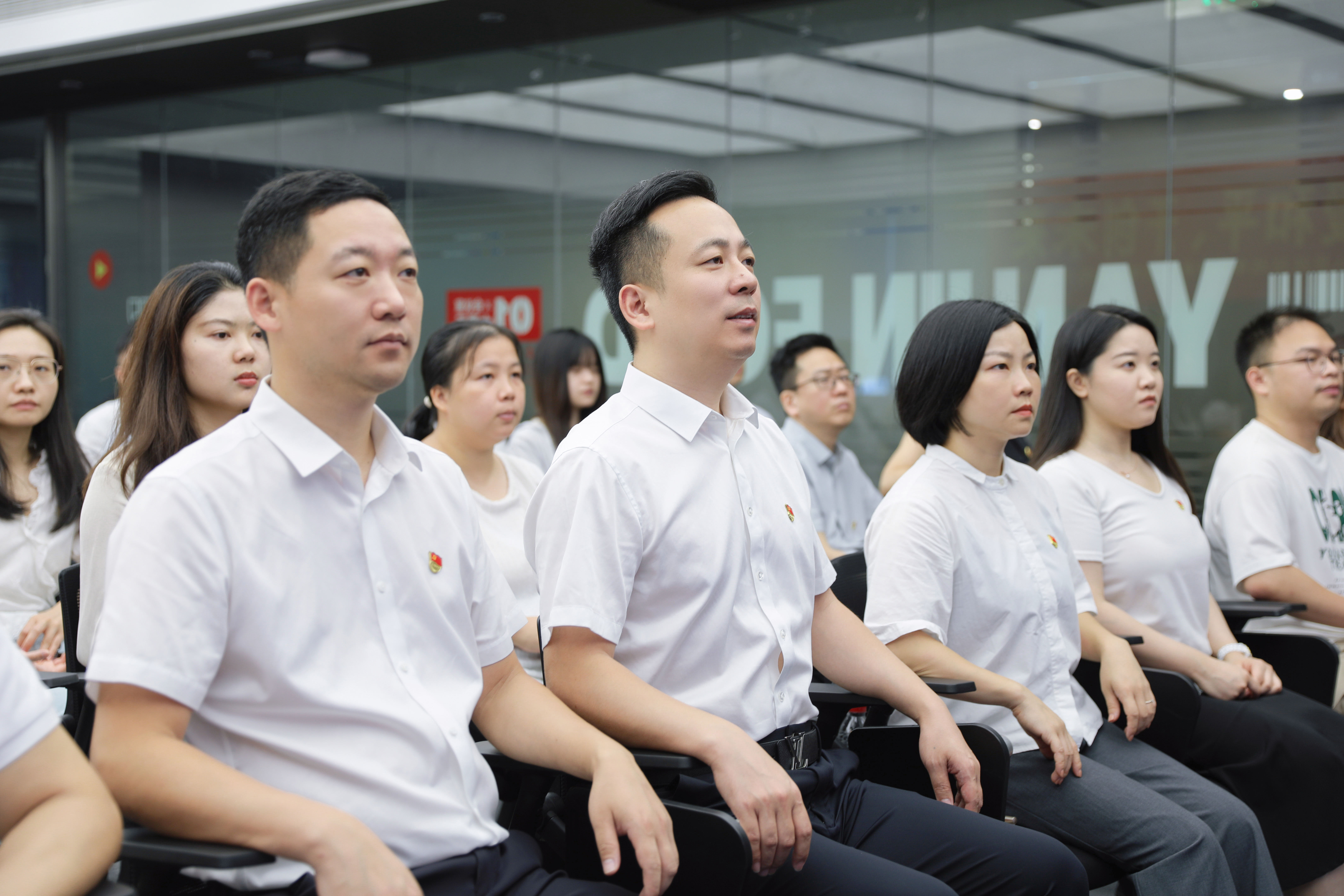 抗戰(zhàn)勝利80周年!鹽津鋪子張學(xué)武第二次受邀觀禮祖國大閱兵! 抗戰(zhàn)勝利80周年!鹽津鋪子張學(xué)武第二次受邀觀禮祖國大閱兵!